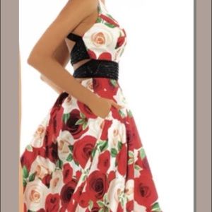 Camille La Vie Formal gown size 10